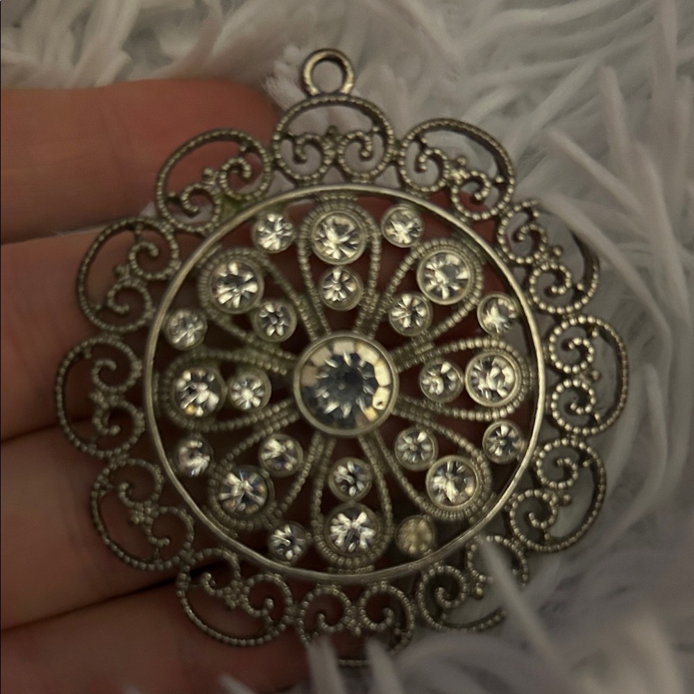 Intricate Silver Filigree Necklace pendant